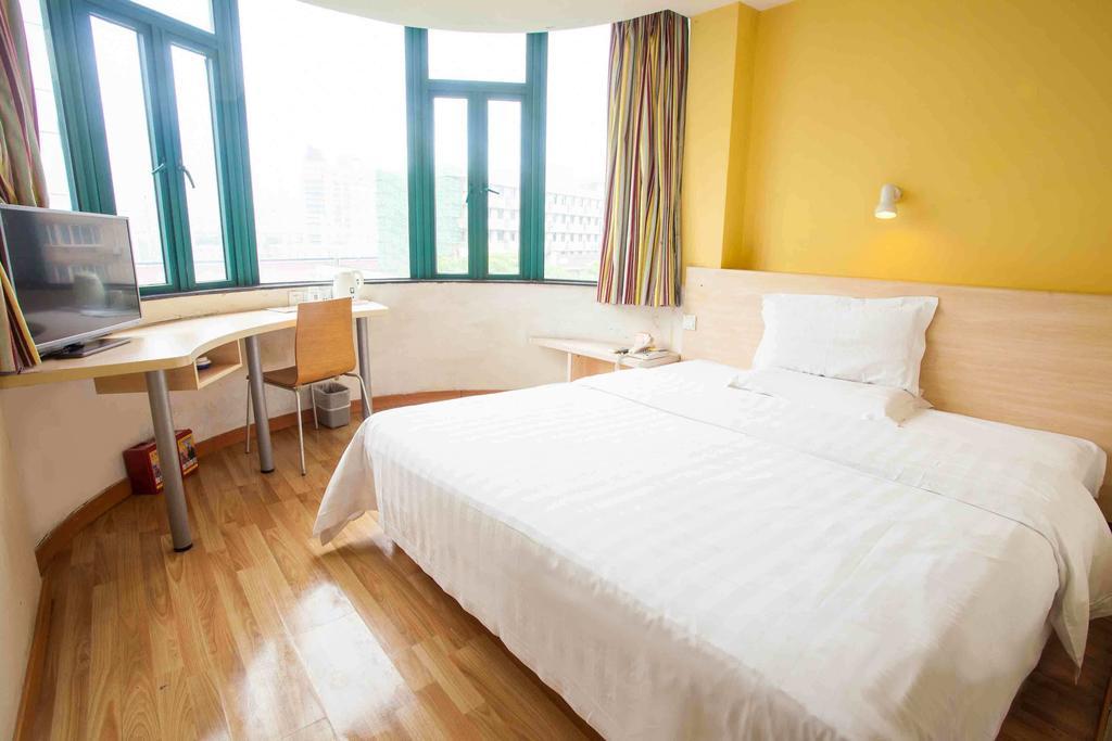 7Days Inn Shaoguang Buxing Street Room photo